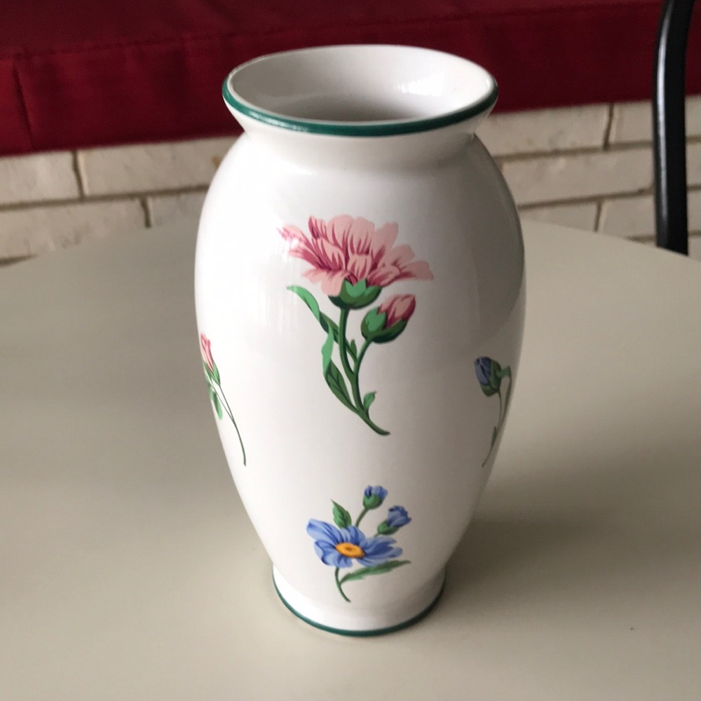 Petals vase